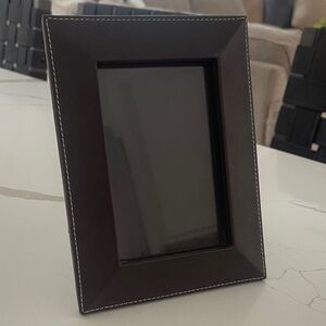 Sophisticated Dark Brown Leather Picture Frame